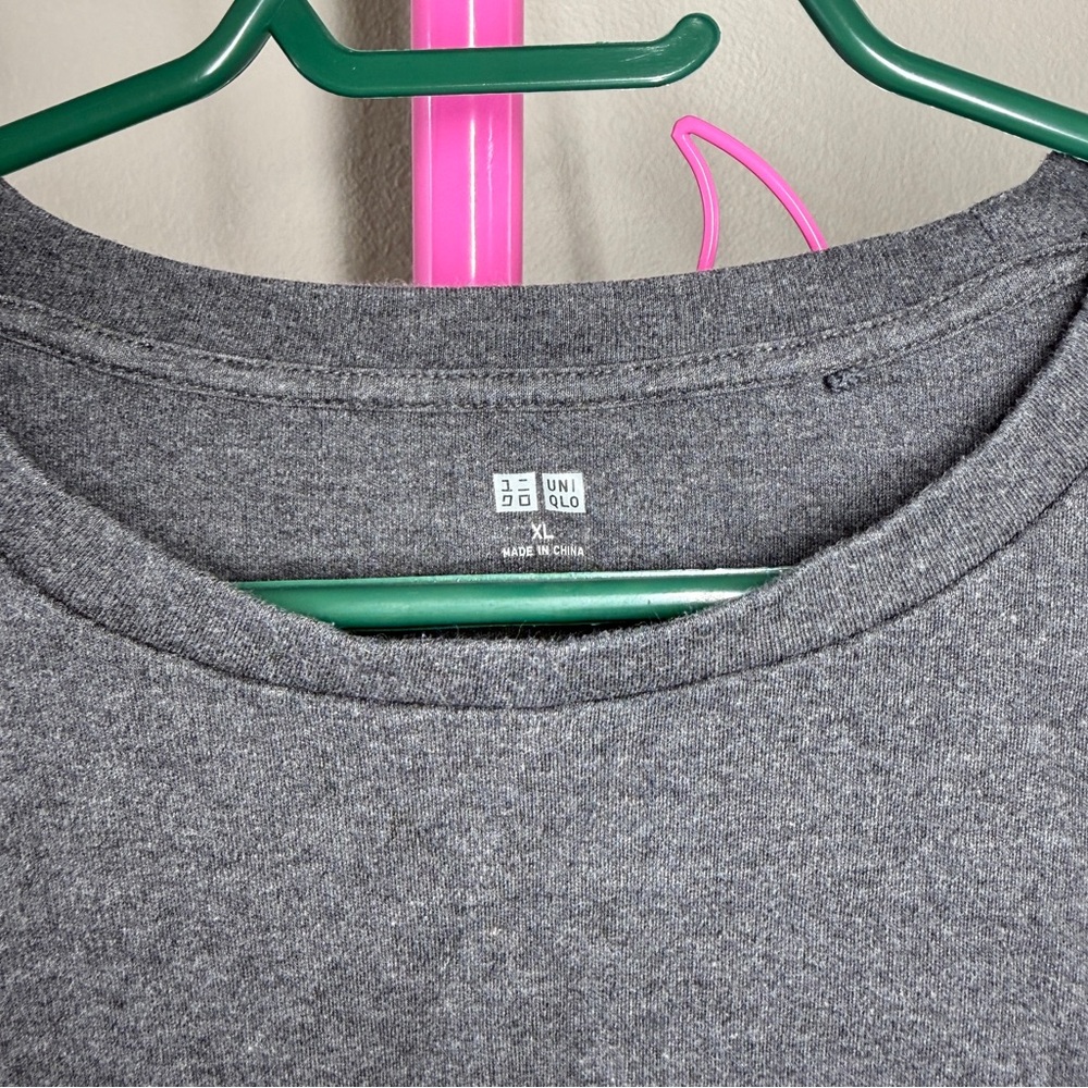 HP 🩶 Uniqlo Cotton Grey Long Sleeve - Picture 3 of 4